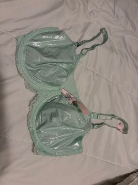Victoria's Secret Mint Shimmer Lace Underwire Bra